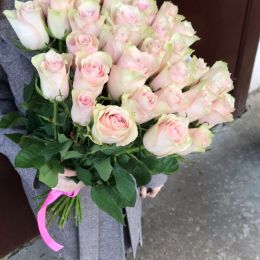 Доставка цветов в город Rīga. Отчёт № 4008