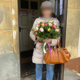 Доставка цветов в город Rīga. Отчёт № 4703