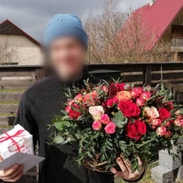 Доставка цветов в город Pīlēni. Отчёт № 5486
